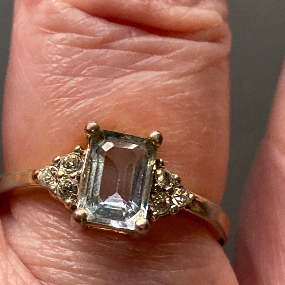 Faux aquamarine and diamond ring Sz 8